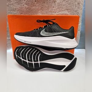 Women's Winglo 8 Running Shoes